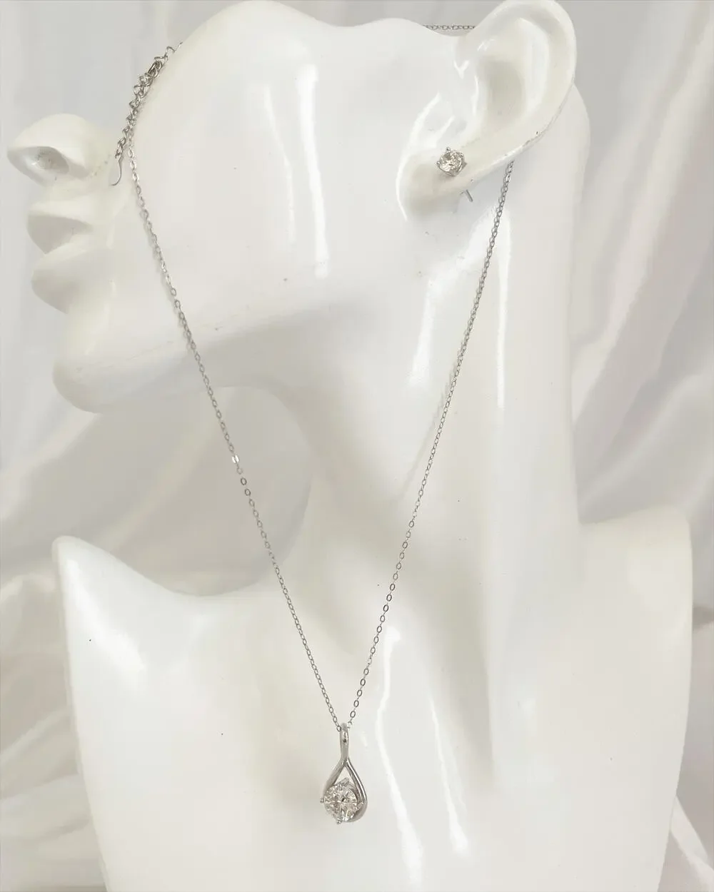 MOISSANITE S925 Twist Round Cut Pendant Necklace In Sterling Silver Earrings